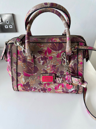 Guess floral pvc satchel - guess,