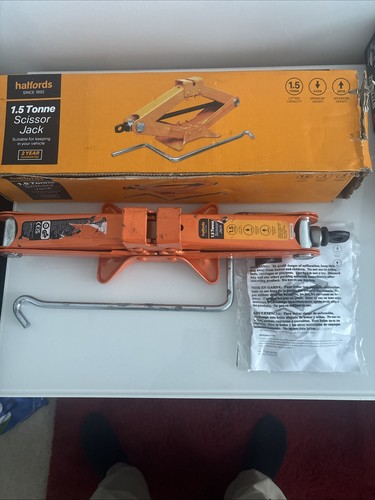 Universal scissor jack - universal,