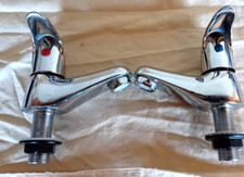 USED B&Q WAVE CHROME BASIN TAPS    (S2)