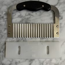 PAMPERED CHEF Crinkle Cutter