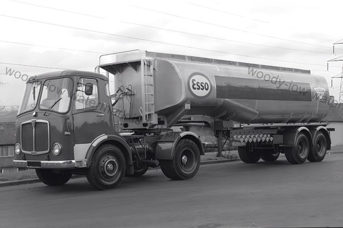 Cv081 esso oil tanker - -,