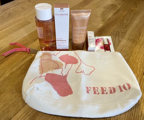 Clarins gift set - 4, travel