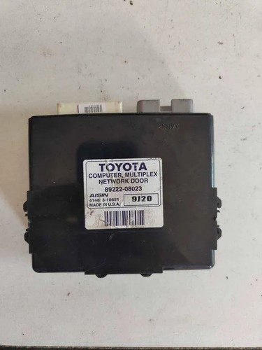 Toyota avensis t25 front right - toyota,