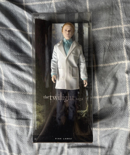 The twilight saga carlisle - the,