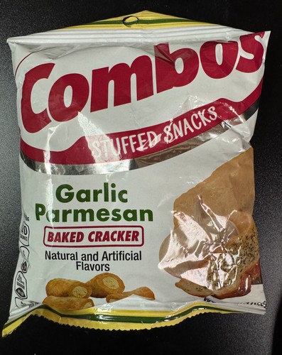 Combos garlic parmesan - combos,