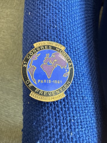 Aiss badge 3rd world - badge,