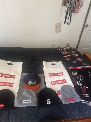 Supreme lot beanies hat - beanies,,