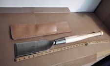 ROBERT SORBY FRAMING CHISEL / SLICK  (86mm) WITH LEATHER BELT POUCH