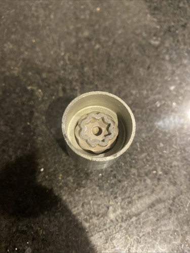 Renault locking wheel nut - nut, /