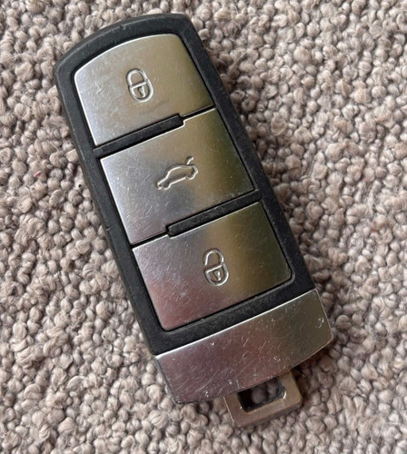 Genuine volkswagen button - volkswagen, vw