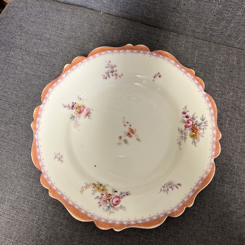 Pretty small vintage dinner - small,