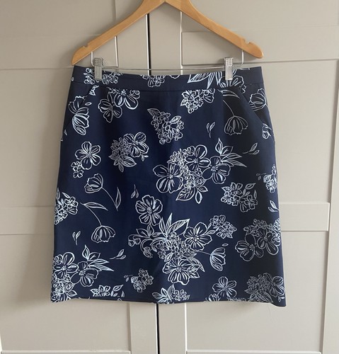 Laura ashley knee - laura, length