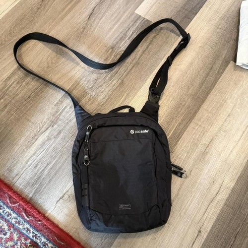 Pacsafe venture safe 200 gii - pacsafe,