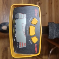 Garrett ACE 150 Metal Detector - Yellow/Black