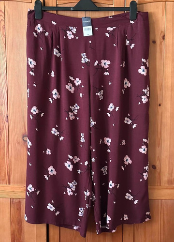 Ladies brand new with tag - new,