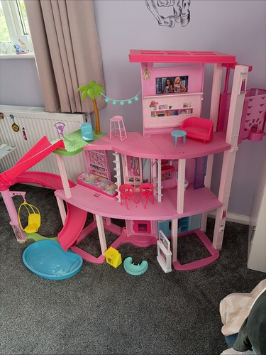 Barbie dreamhouse doll house - doll,