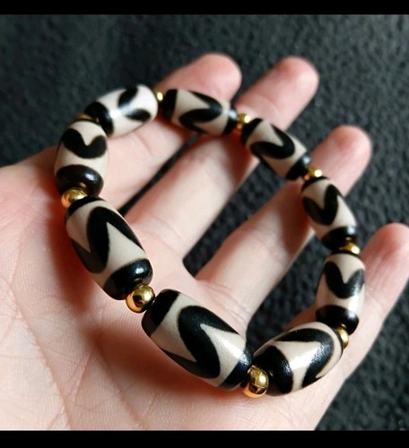 Tibetan agate pre 1800s - tibetan,