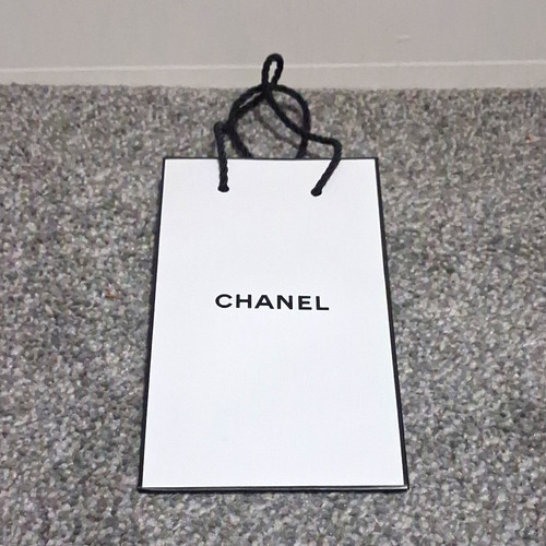 Authentic chanel small gift - authentic,