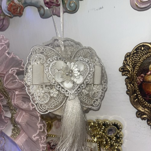 Handcrafted white floral lace - handcrafted,