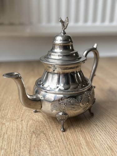 Vintage silver plated teapot - silver,