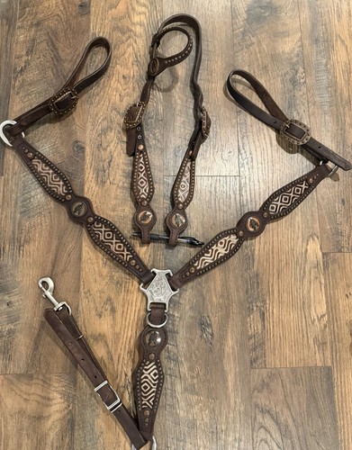Running roan tack set breast - running,
