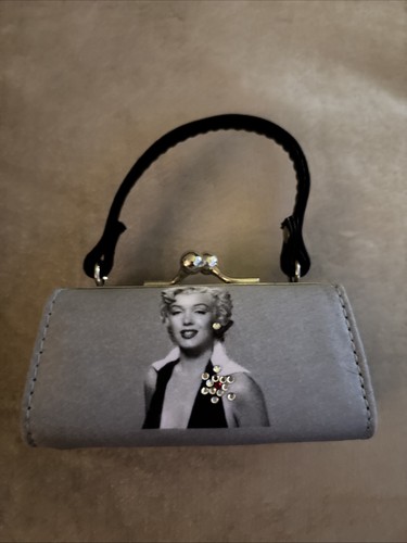 Marylin monroe coin small - marylin,