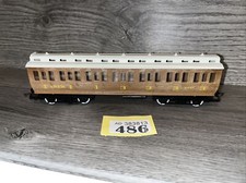 Hornby R391 L.N.E.R Clerestory Composite Coach 2247 OO Gauge