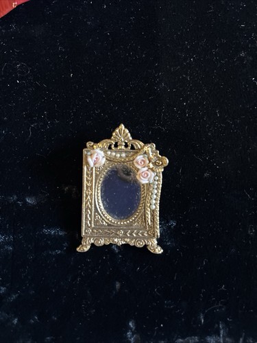 Beautiful vintage ornate - beautiful,