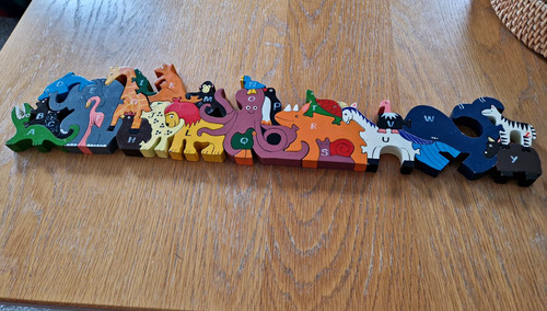 Wooden alphabet animal - &,