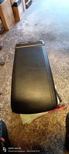 Dual layer armrest - dual,
