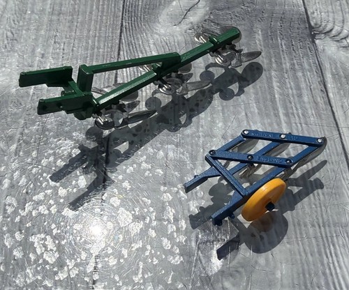 Britains farm ploughs set - britains,
