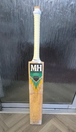 Millichamp hall cricket bat - &,