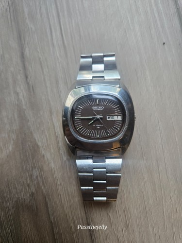 Vintage 1973 seiko automatic - vintage,