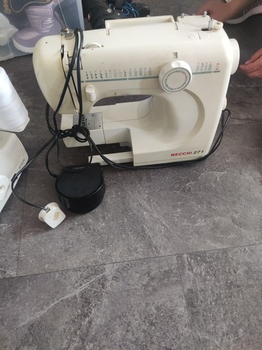 Necchi 271 sewing machine - necchi,