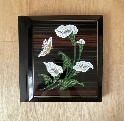 Vintage black lacquer calla - lacquer, ‘calla