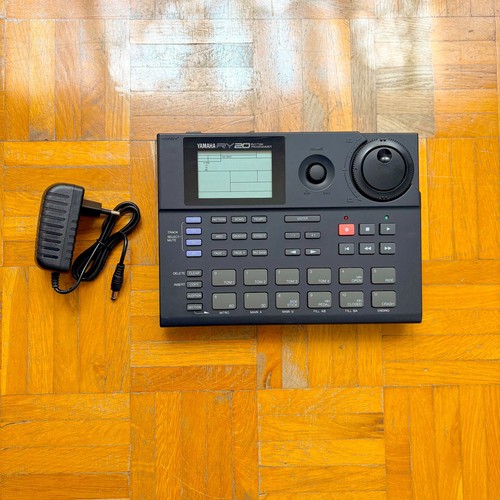 Yamaha rhythm programmer - ry-20,