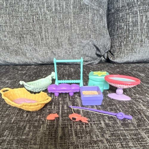Littlest pet shop - littlest, pieces