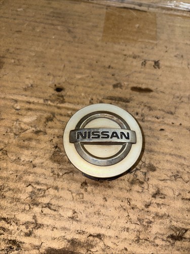 Nissan alloy wheel - nissan, cap