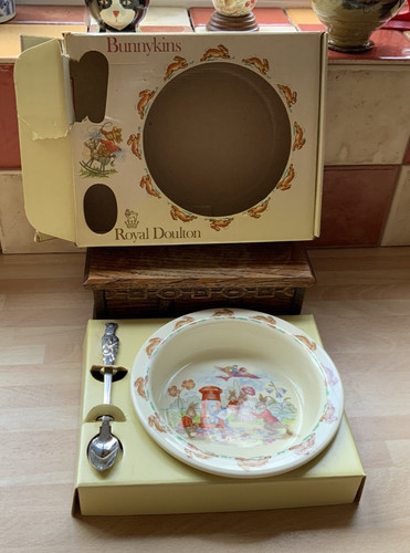 Royal doulton bunnykins - doulton,