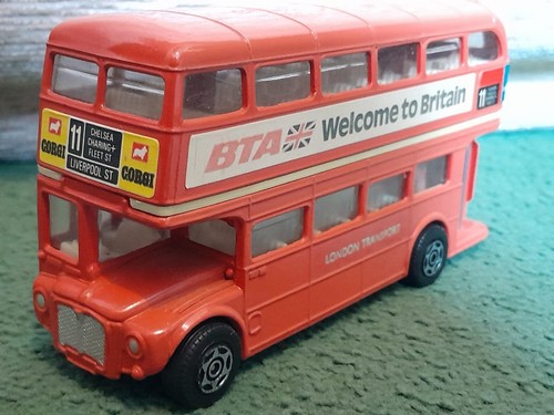 Corgi london transport - corgi,