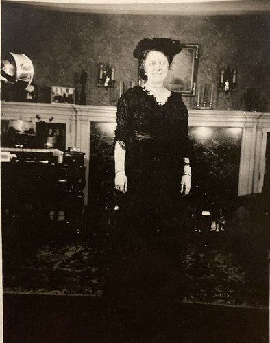 1910s fashionable women - 1910s,