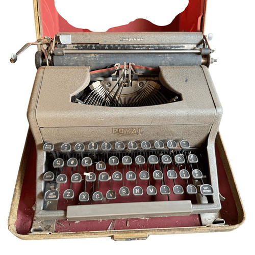 Royal companion 1950s - royal,