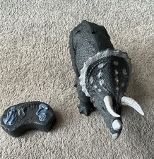  Remote Control Triceratops Dinosaur - Built In Speaker, Glowing Eyes, Walks