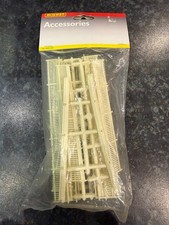 Hornby r513 station fencing