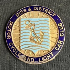DISS & DISTRICT MOTORCYCLE LIGHT CAR CLUB MC & LCC VINTAGE TRIALS ENAMEL BADGE