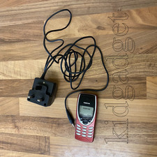 Nokia 8210 Unlocked mobile phone, Excellent Condition, Genuine made in Finland