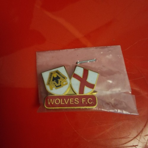 Wolves badge - wolves,