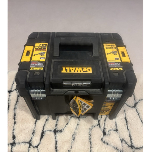 Dewalt dcg200nt cordless 18v - dcg200nt,