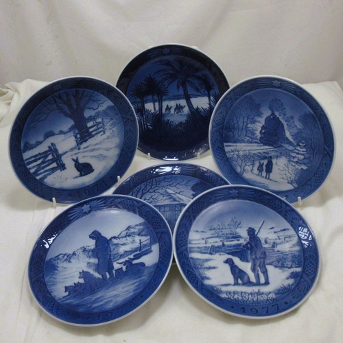 Royal copenhagen annual - royal,