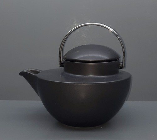 Arabia tea pot ole - tea,